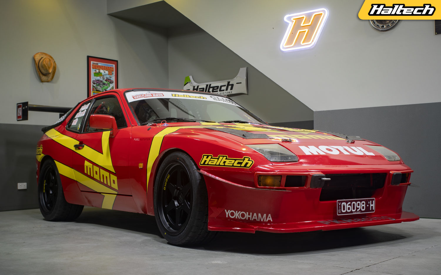 Paul and his time attack Porsche 944 - Haltech